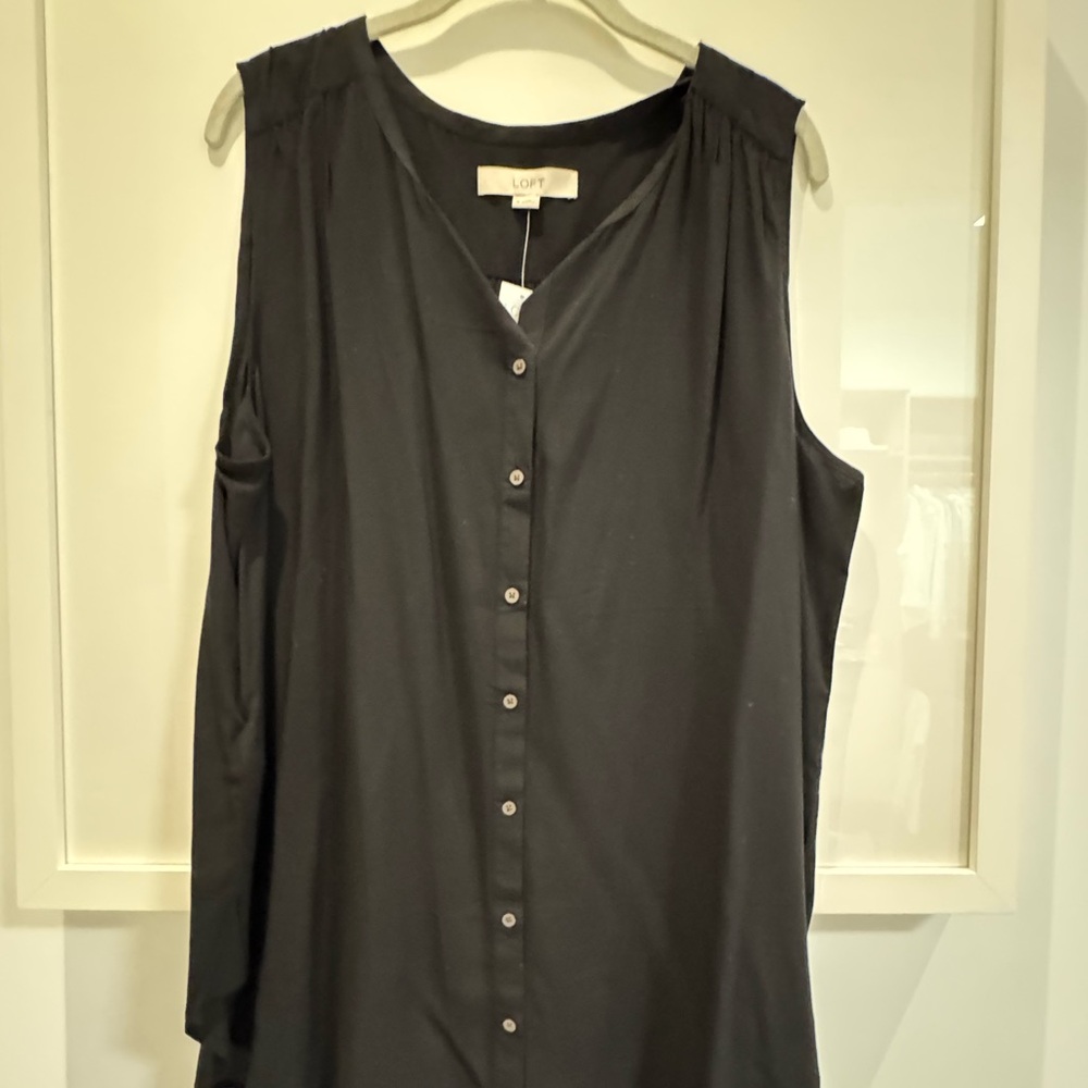 Ann Taylor LOFT Women's Black Sleeveless Top NWT XL